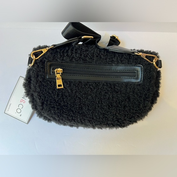 NWT Jen&Co Jesslyn Sherpa Belt Bag Black - Picture 4 of 13